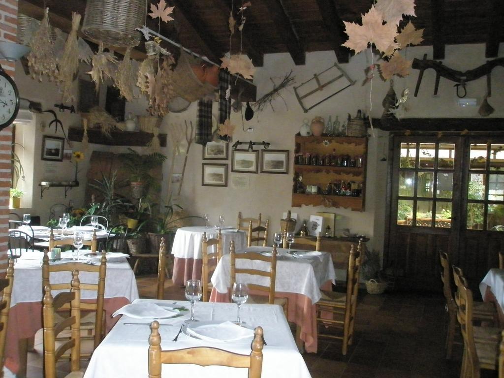 La Huerta De San Lorenzo Hotel Segovia Exterior photo